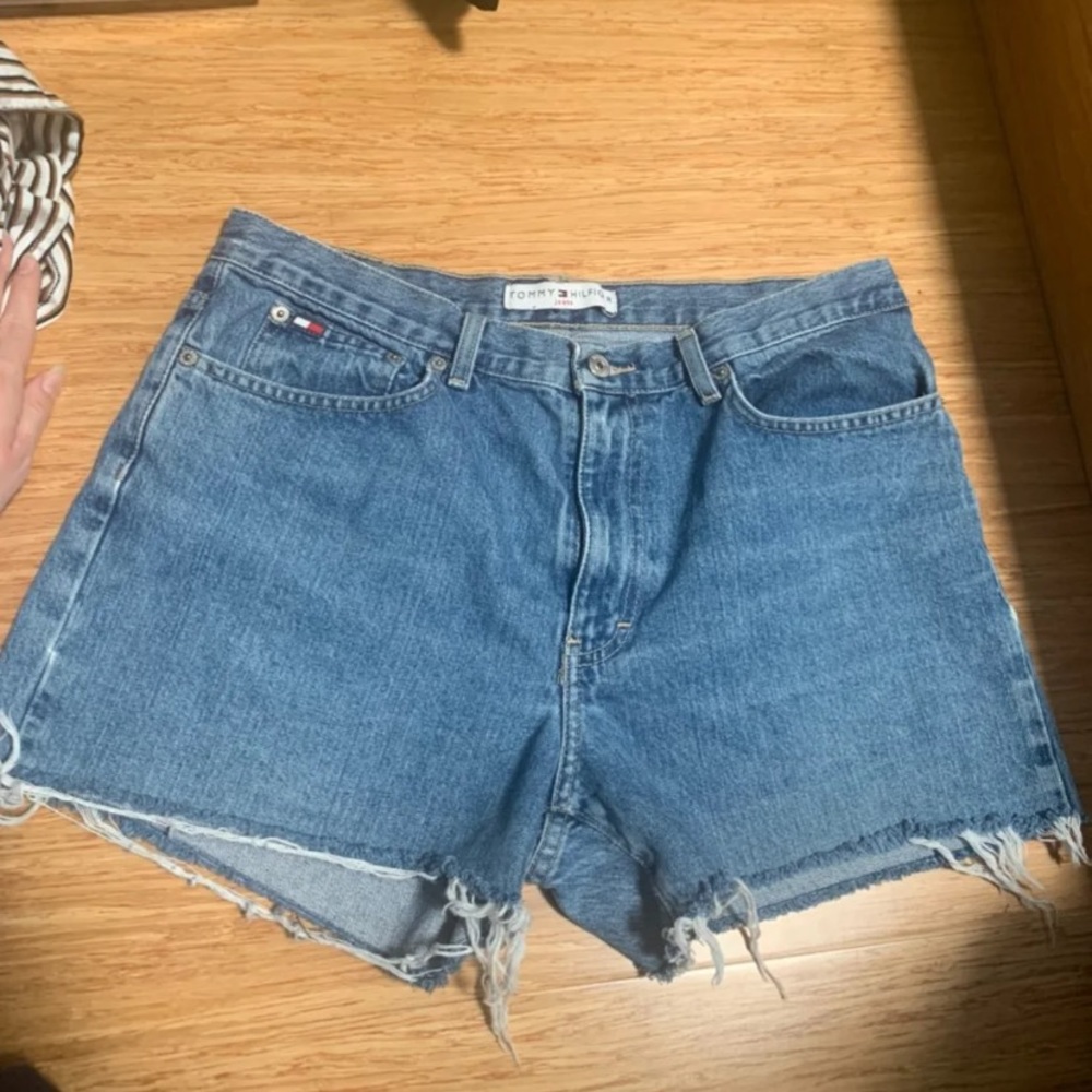 tommy hilfiger jean shorts
